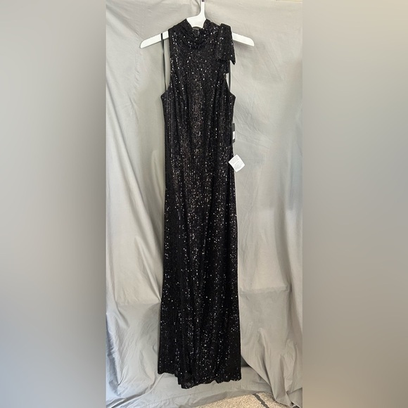 Mac Duggal 11280 NWT SEQUINED SOFT TIE HALTER NECK COLUMN GOWN - Picture 4 of 7